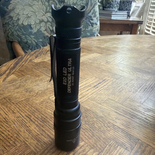 Surefire E2D Executive Defender. Great Condition 