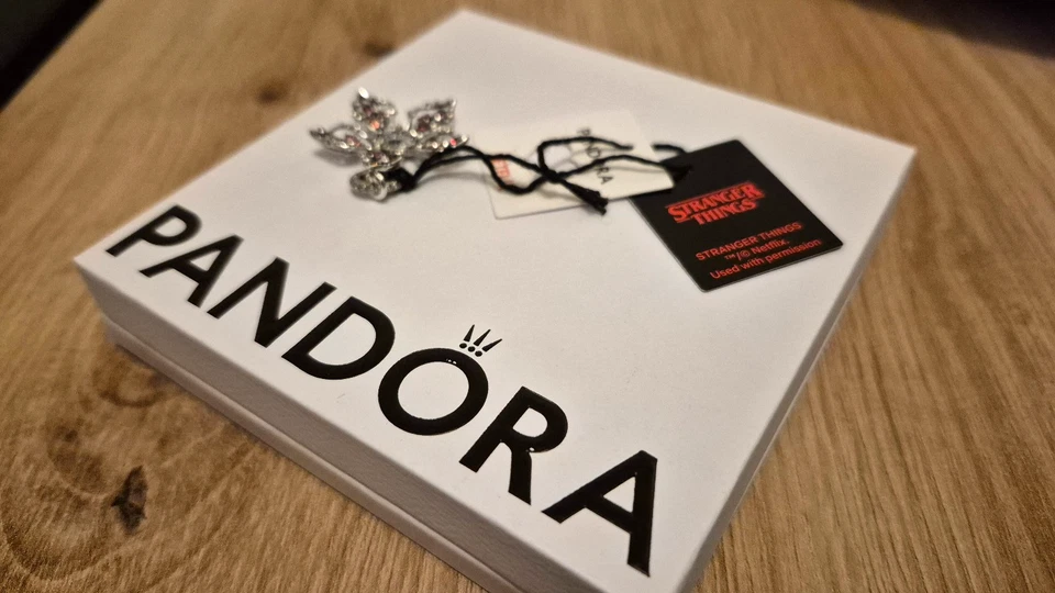 Pandora Stranger Things Demogorgon Großer Charm Anhänger 925 Silber / Blume - Bild 2 von 4
