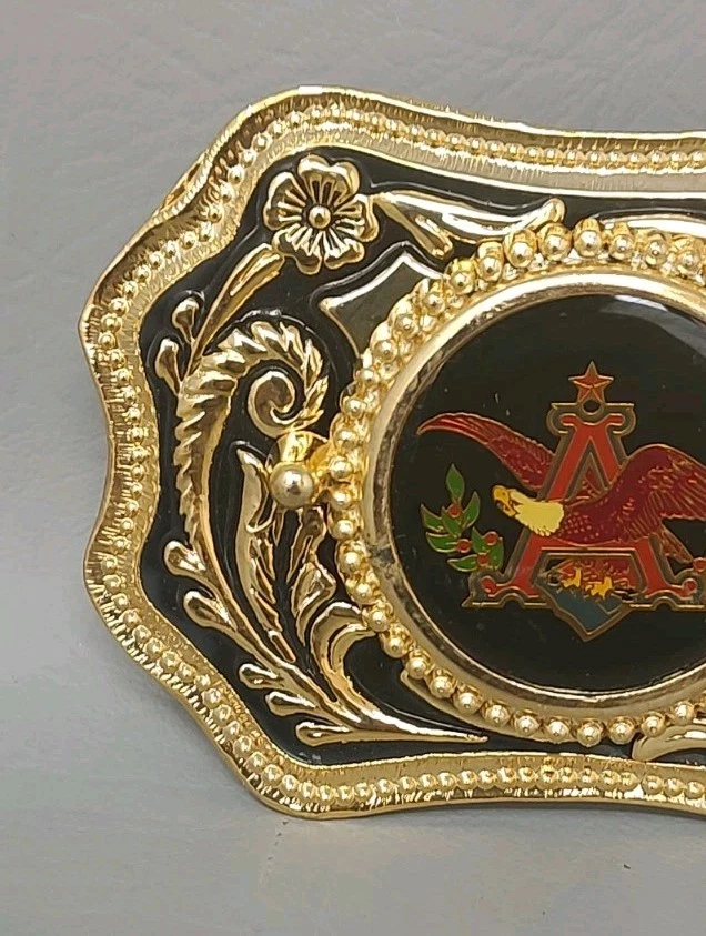 Hebilla de cinturón vintage con incrustación dorada/negra Anheuser-Busch Eagle Country Western Foto 3 de 4