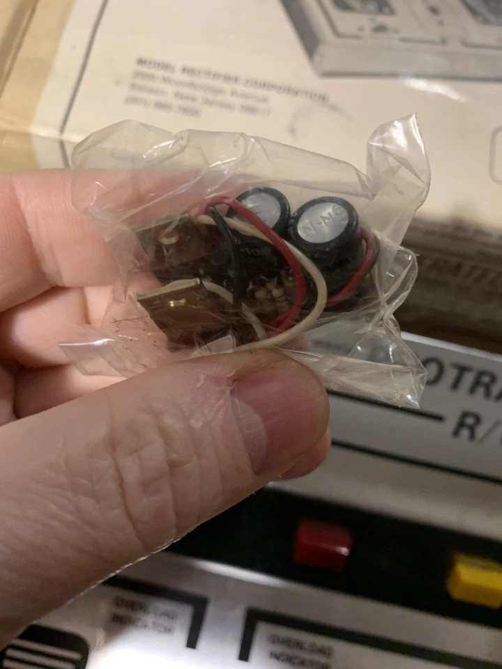 (MRC) PROTRAC R/C 1 (CARRIER WAVE POWER PACK) Probado, más Foto 3 de 4