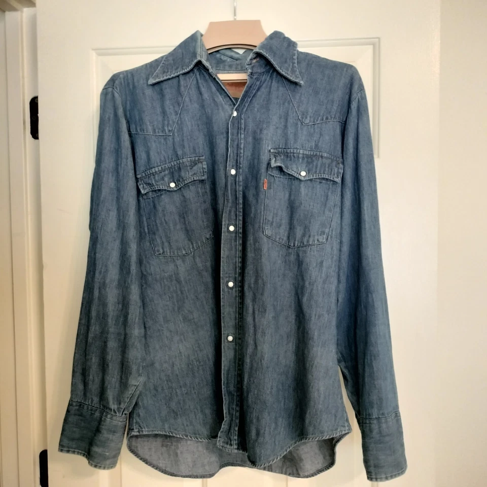 Camisa vaquera vintage Levis naranja etiqueta perla occidental con águila bordada Foto 2 de 4