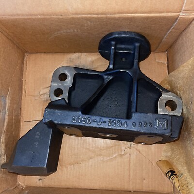 Meritor Genuine FRONT AXLE - AIR SPRING RIDE BRACKET 3150J2194 NEW OPEN BOX B