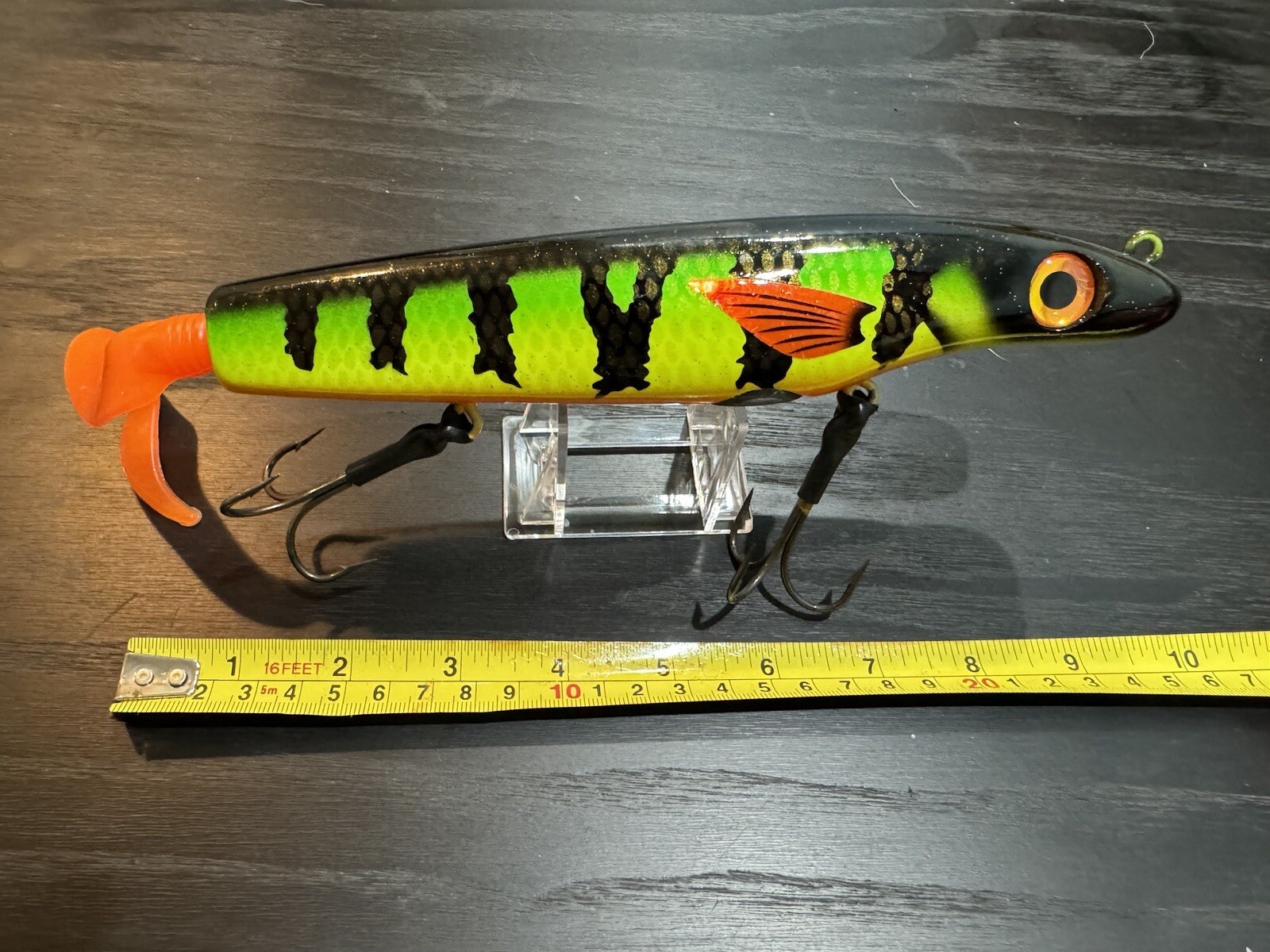 Lee Lures 8” Leviathan Twist Dive And Rise Musky Bait RARE Chartreuse