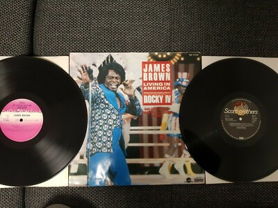 James Brown - James Brown LP GSR-8 Italy Pess 1981 + Living in America Maxi 12