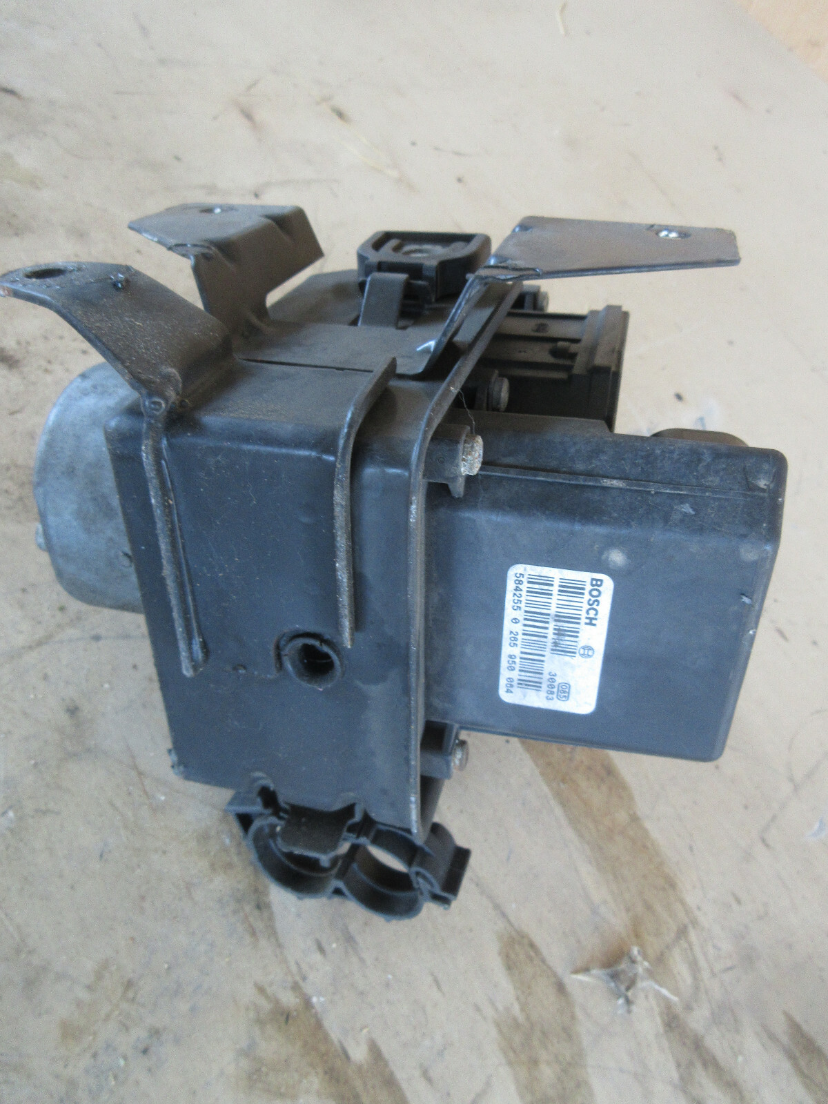 Ferrari 612  ABS/ASR Pump / Control Unit P/N 192354