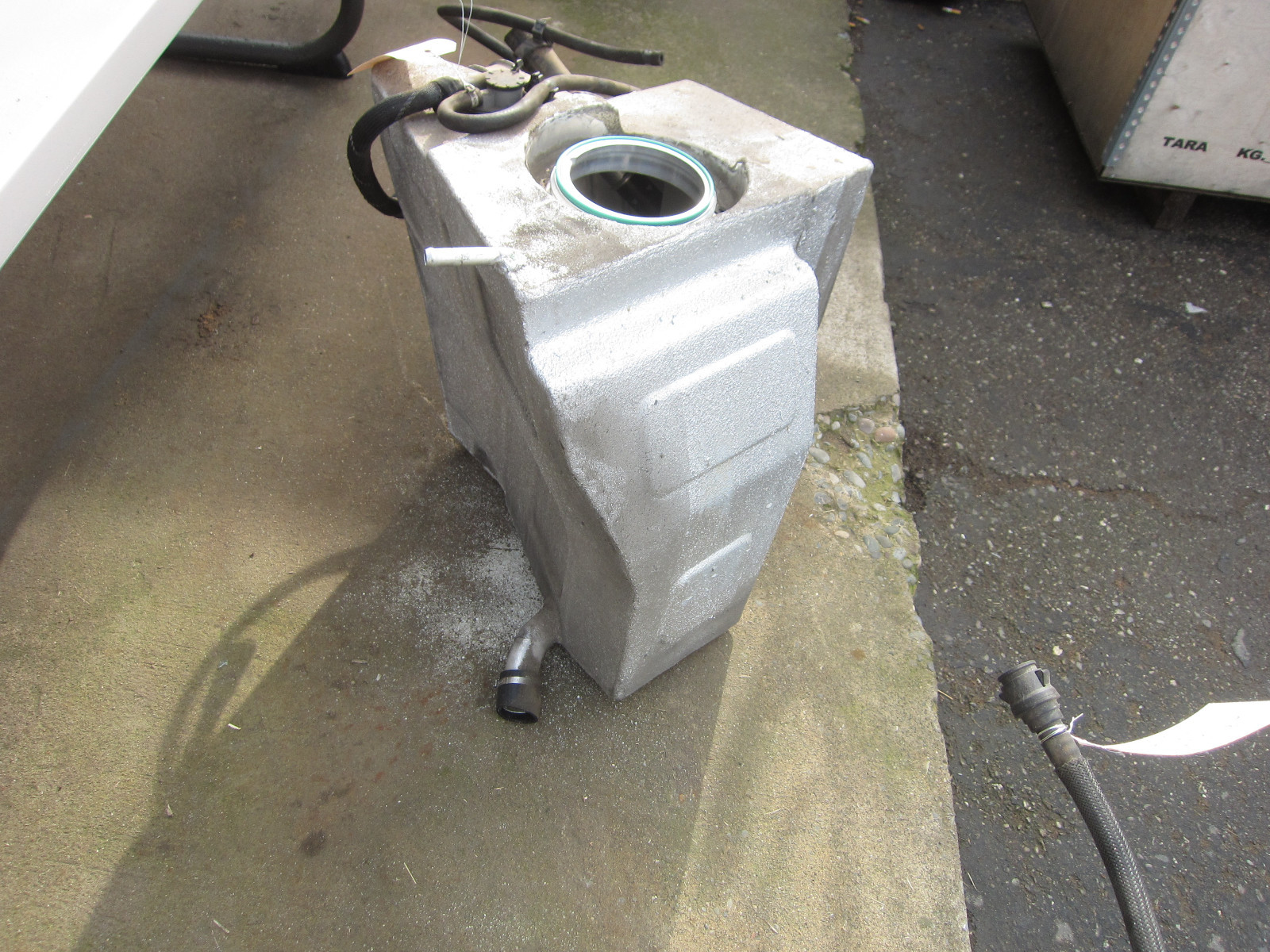 Ferrari 430 Spider - LH Fuel Tank - P/N 194347
