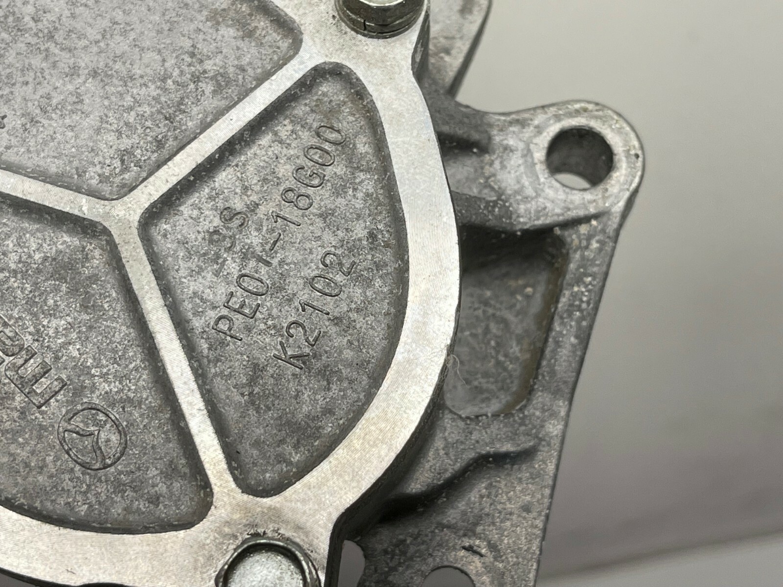 PE0718G00A BRAKE VACUUM PUMP MAZDA PE01 FOR MAZDA 6 ATENZA, 3 SERIES