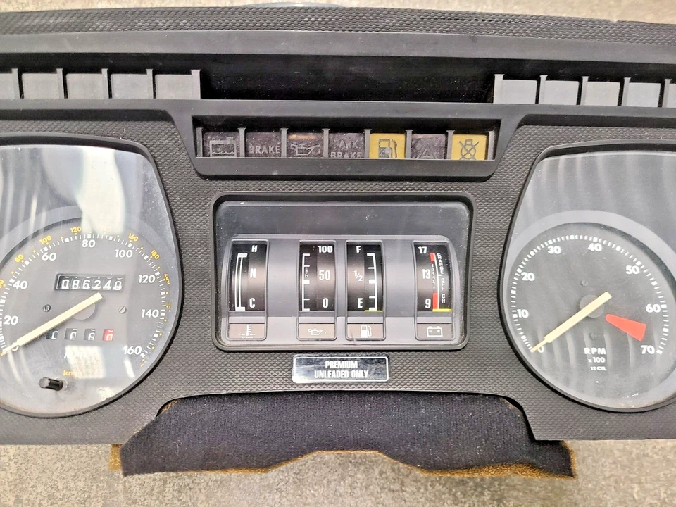 Jaguar XJS HE V12 1981-1991 velocímetro grupo 86 k millas fabricante de equipos originales Foto 3 de 4