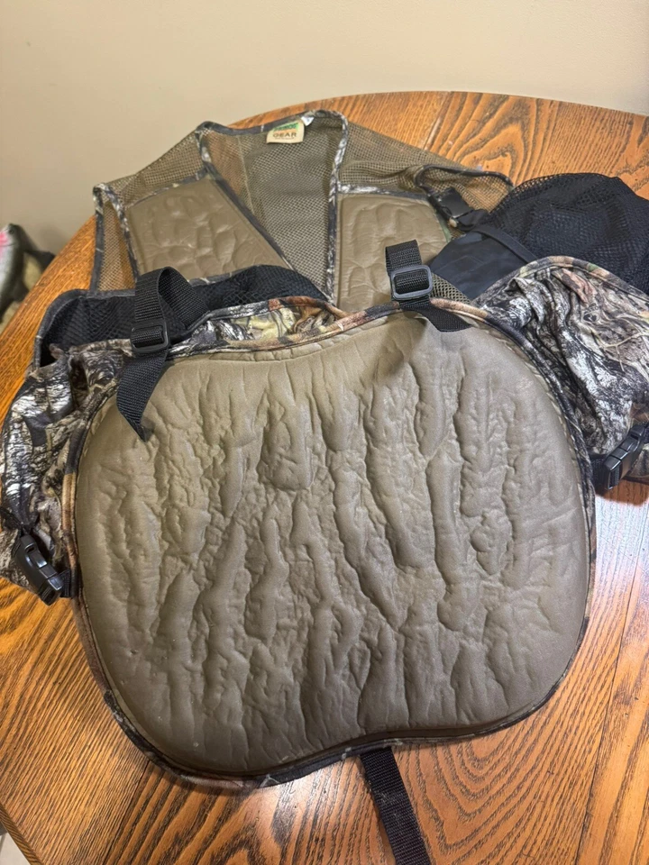 Primos Gear 2XL 3XL Hunting Vest With Padded Seat - Image 3 of 4