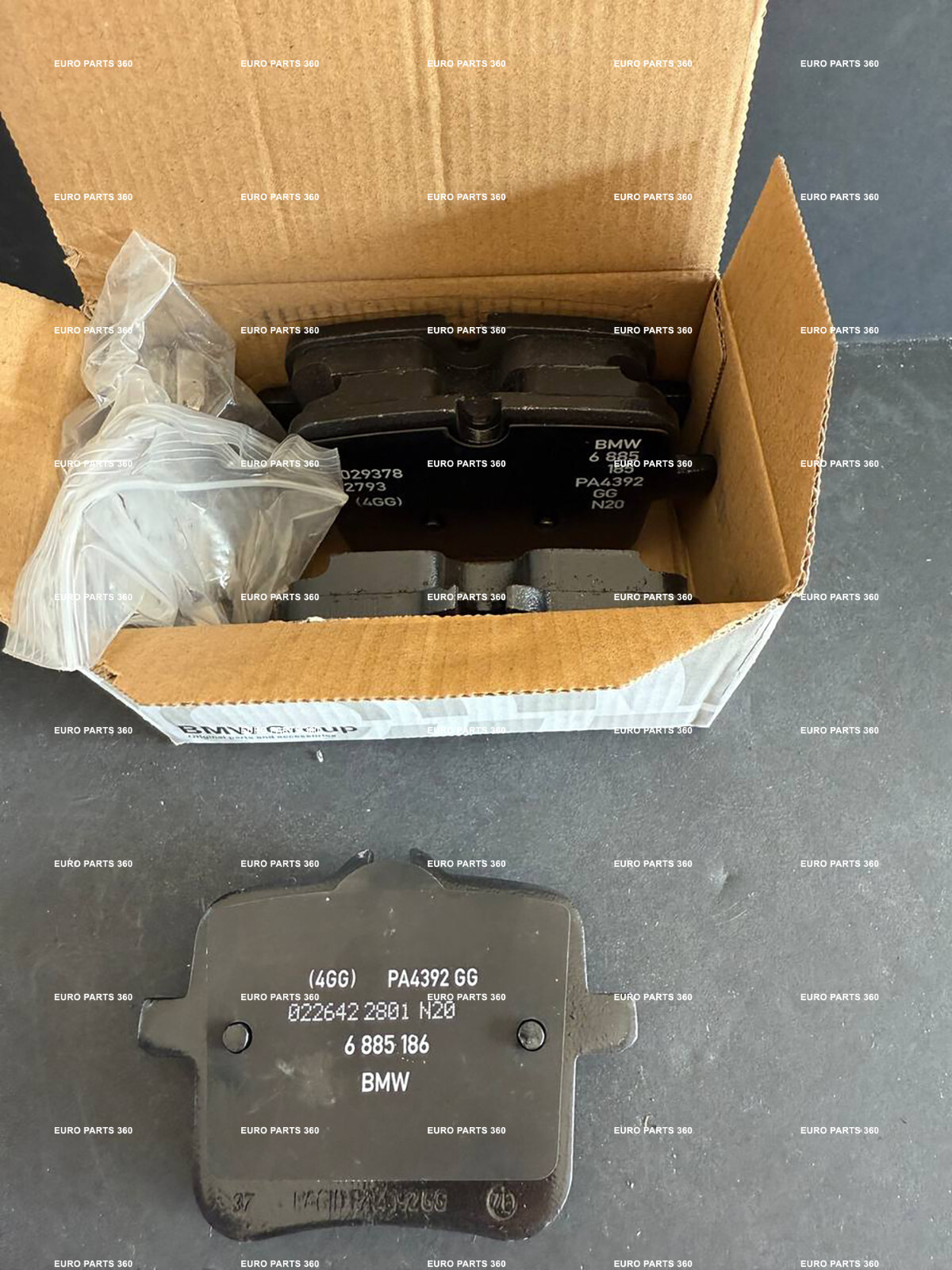 ROLLS ROYCE CULLINAN REAR BRAKE PADS WITH SENSORS 34216893228