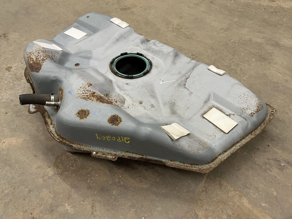 06 LINCOLN ZEPHYR MONTAJE TANQUE GASOLINA 17,5 GALONES Foto 3 de 4