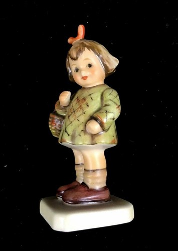 Hummel Goebel Figurine Collectors Club 479 TMK6 I BROUGHT YOU A GIFT Mint in Box - Picture 8 of 9