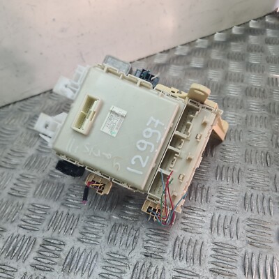Toyota Yaris fuse relay box 1.3L Petrol VVT-i 1NR-FE 82730-0D290 07-12