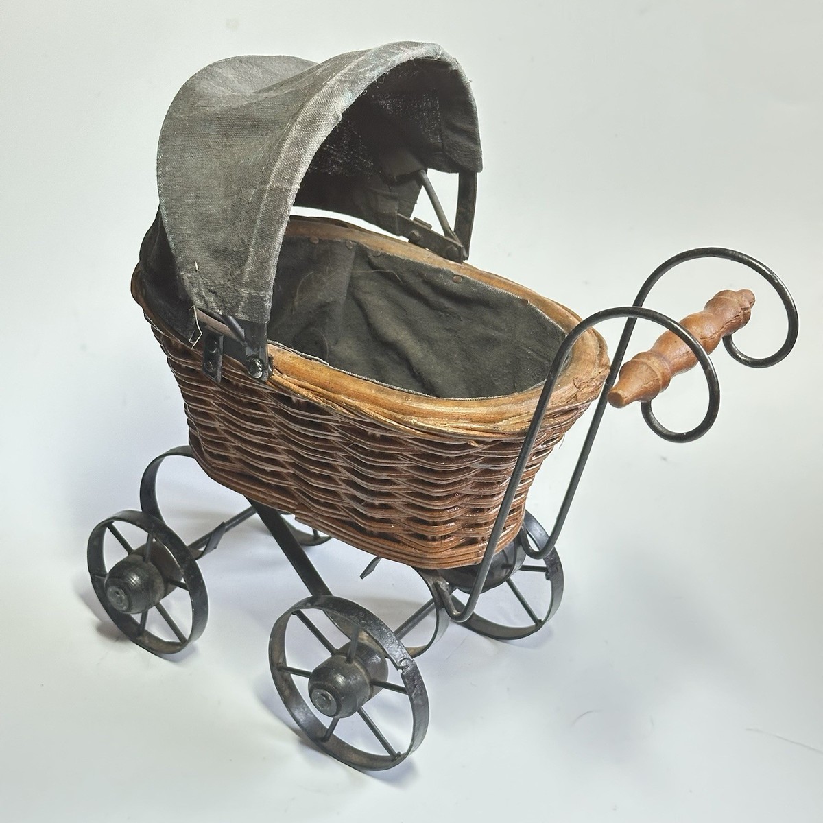 britax secureguard clip Baby Products 5/6 The seats sleek design Double Mounting Options:90° Pro Lund Mount Lululemon Athletica Lululemon Side-Cinch
