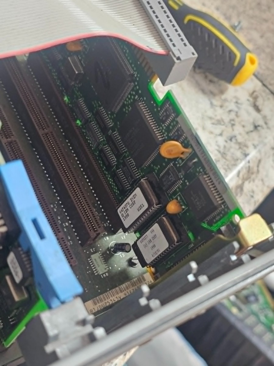 Vintage Rare Clean IBM PS/2 Model 90 XP 486DX-25 Complex 1MB VRAM
