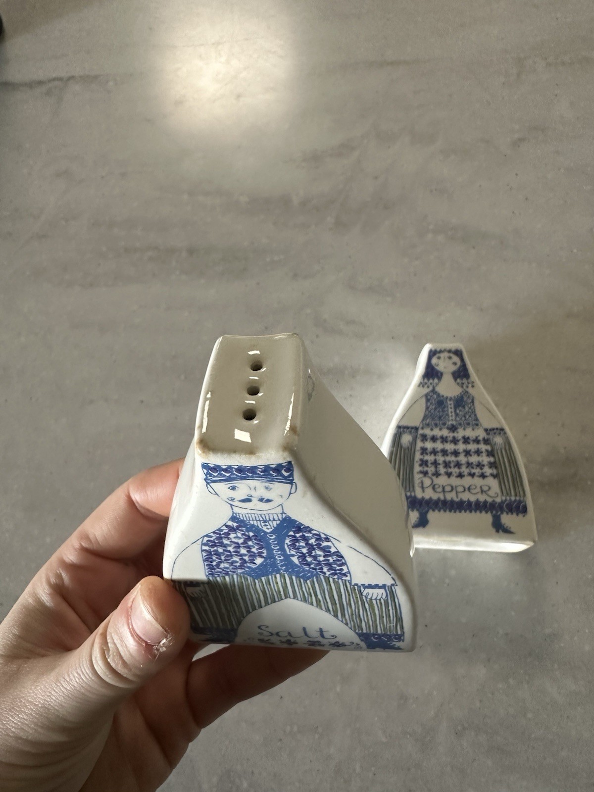 FIGGJO "Lotte" Norway SALT & PEPPER Shakers Old Man and Woman (Kar og Moy)