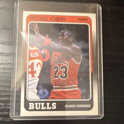Fleer 1988-89 Michael Jordan Base Set #17/132 Chicago Bulls Basketball Card
