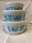 VTG Pyrex BUTTERPRINT NESTING Mixing Bowls Set of 3 - VERY GOOD CONDITION! L@@K!