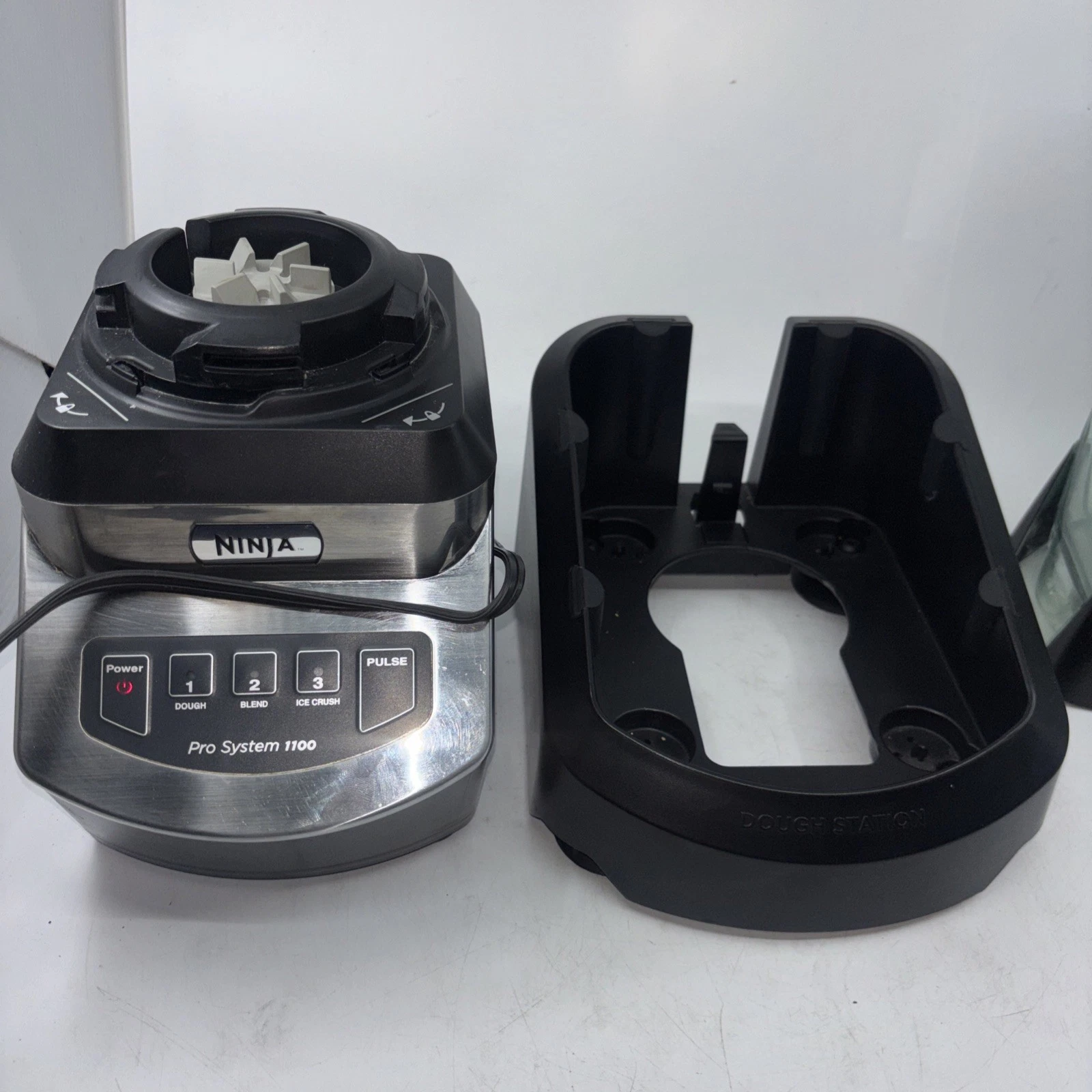 Ninja Pro System 1100 Motor Base & Dough Station Model NJ602CO Blender Part