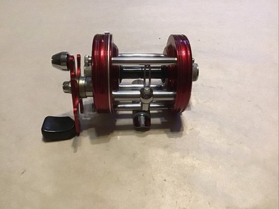 Abu Garcia Ambassadeur 6000 Baitcasting Reel W/line Click E+. Lot C21