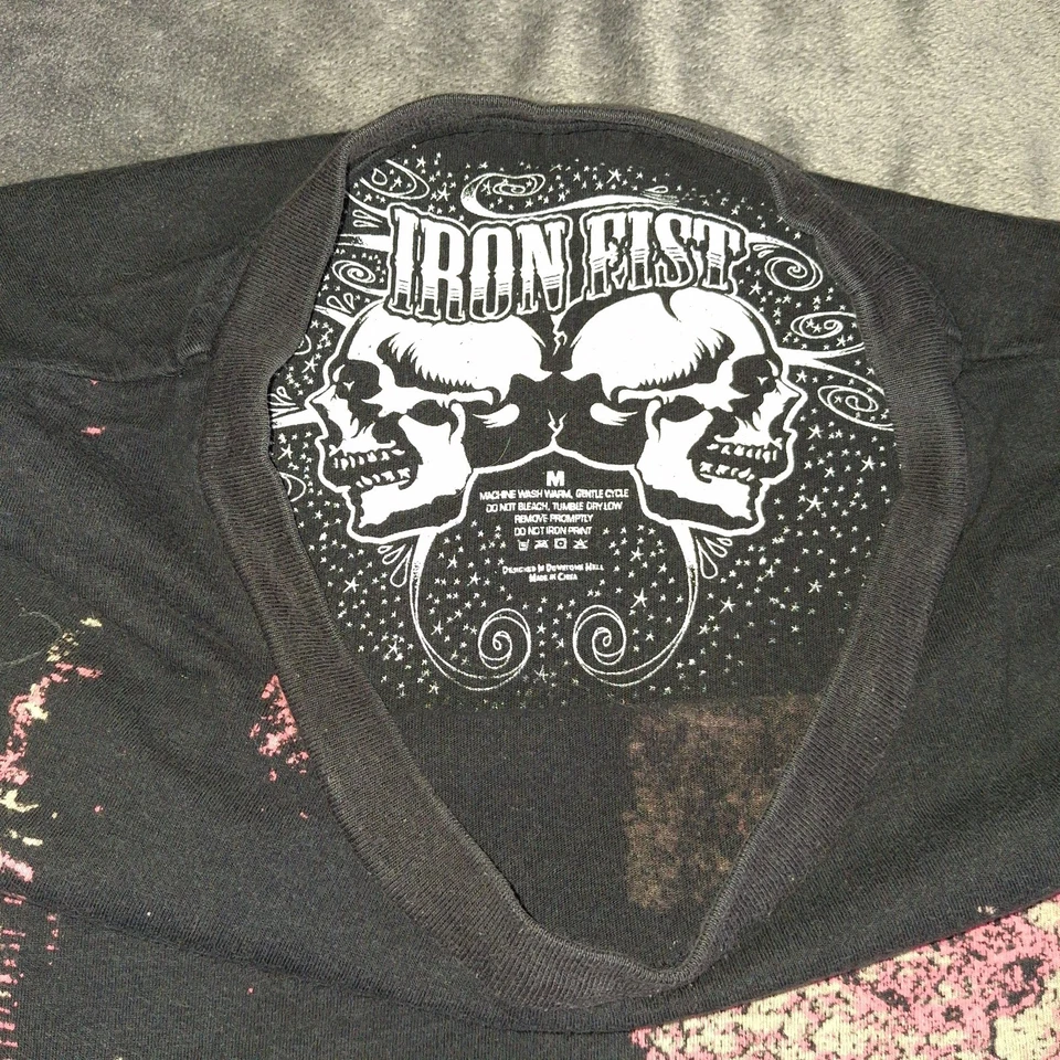 Iron Fist Joan Jett Women's Medium Black T-shirt Bad Reputation Punk Emo Scene - Image 4 of 4