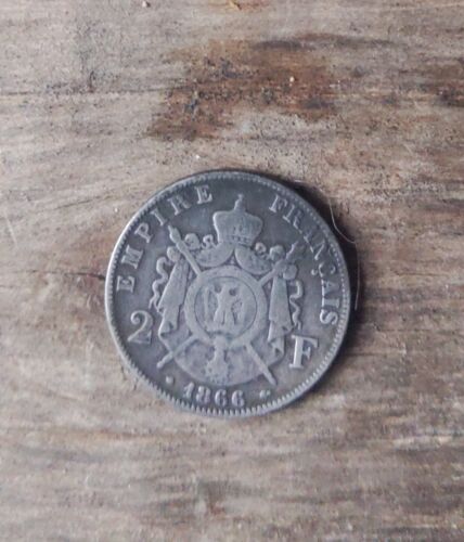 napolen silver france 1866 2 frank coin as found condition - Picture 3 of 5