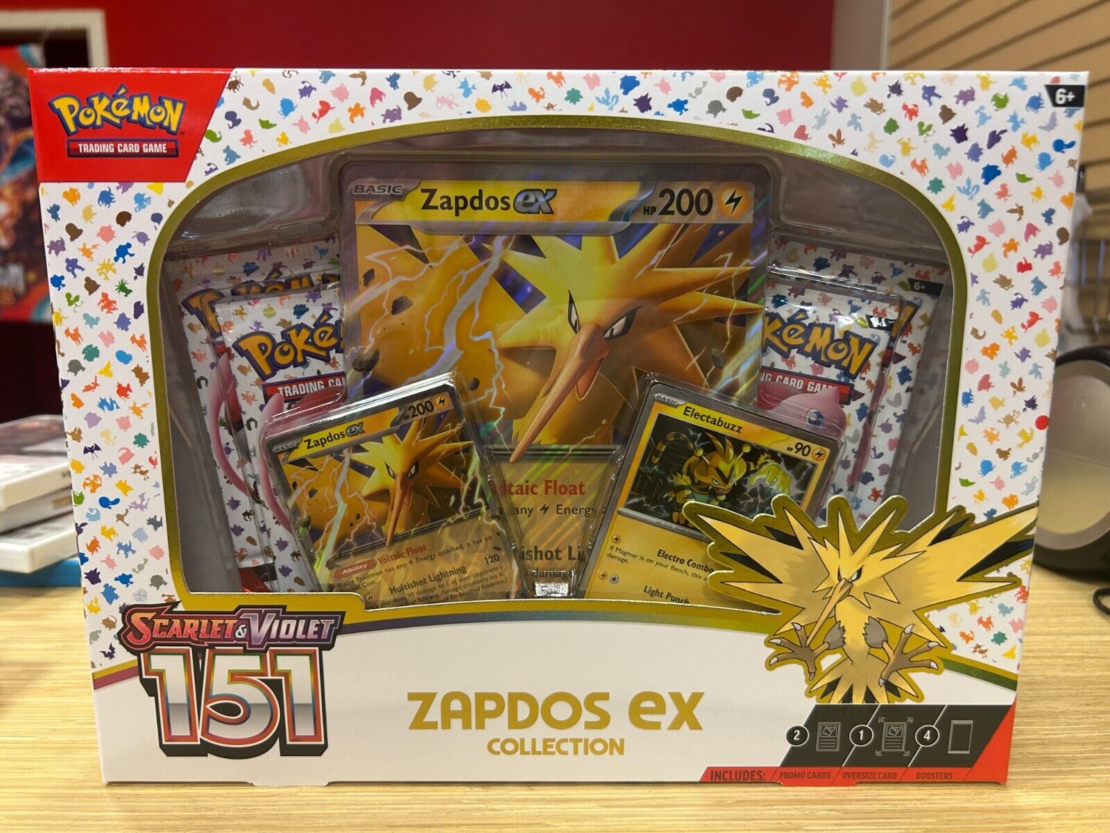 Pokemon Scarlet & Violet: 151 Zapdos ex Box