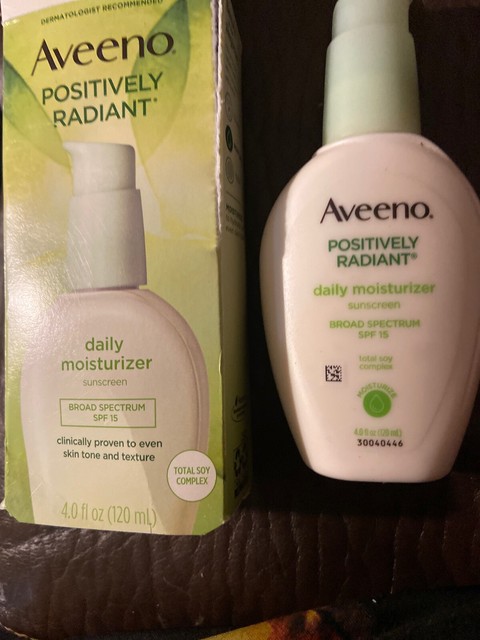 aveeno positively radiant daily face moisturizer