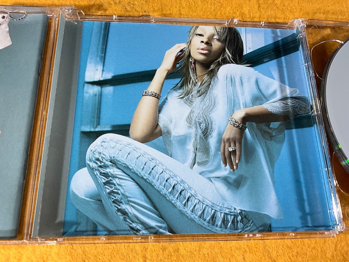 F6-31 MARY J. BLIGE Love & Life - CD AND DVD - 2003 - CD - R&B