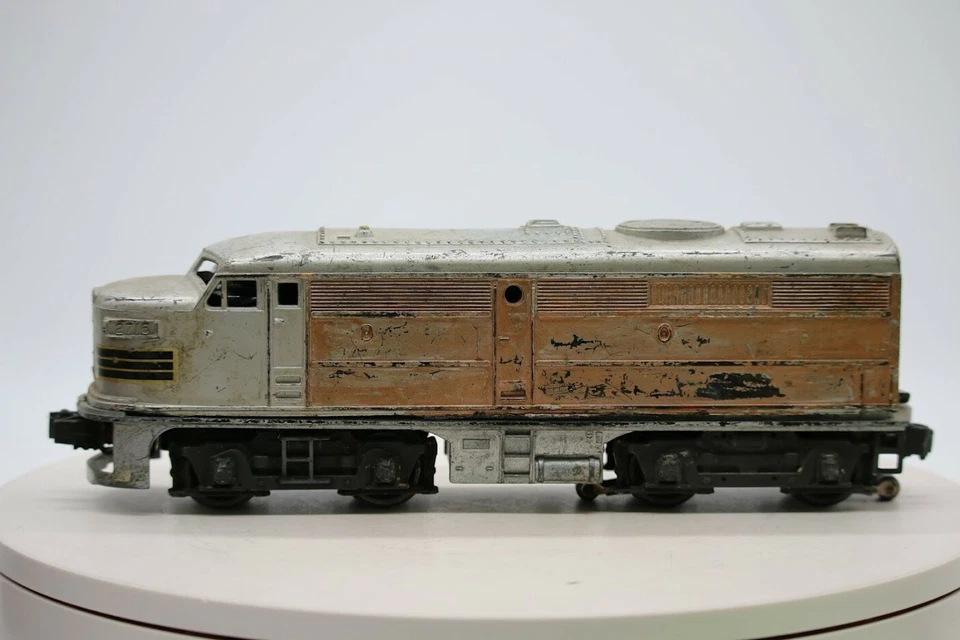 Post War Lionel Chassis & Wheels, Shell KMT Burlington 2716 O Gauge 1:48 Scale - Image 3 of 4