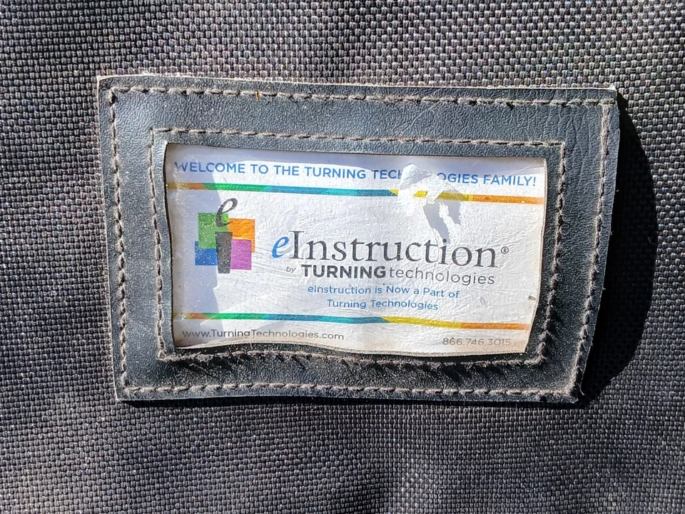 (Clearance) (32) turning Technologies Response Card NXT CD Stick + Case RCXR-02G - Image 3 of 4