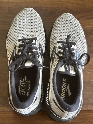 Brooks, Adrenaline GTS 22, White, Black, Running, Walking, Womens Size 6.5