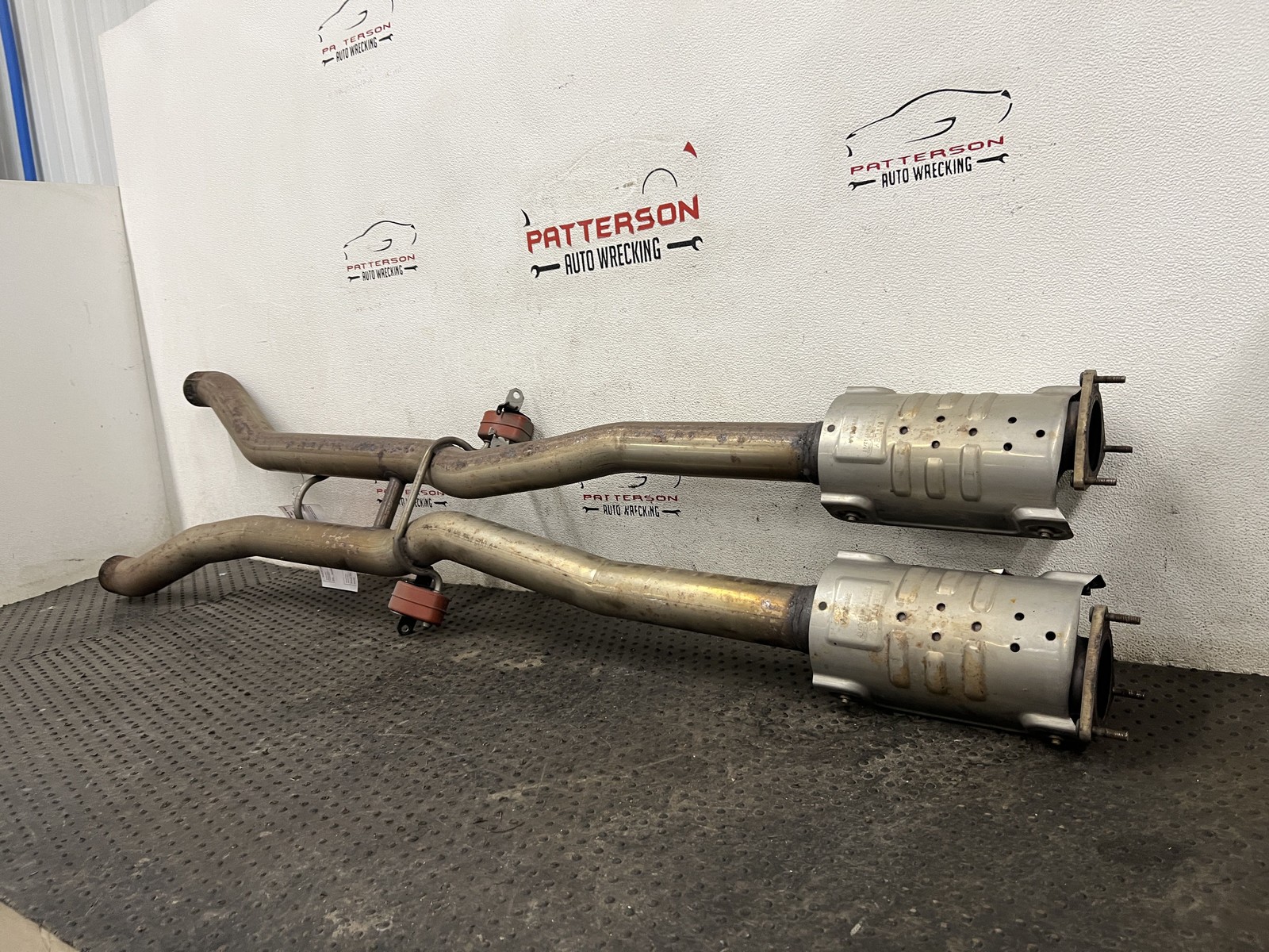 2007 BENTLEY CONTINENTAL 6.0 GTC LEFT & RIGHT EXHAUST TAIL PIPE