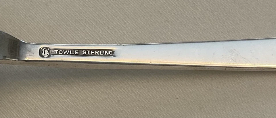 Sterling Towle CRAFTSMAN Medium Cold Meat Fork 8" 61 grams Monogram H - Image 4 of 4