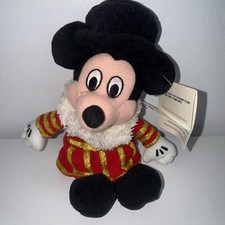 Disney Store 8" Beefeater Mickey Mouse United Kingdom Beanie Plush w/ Tags