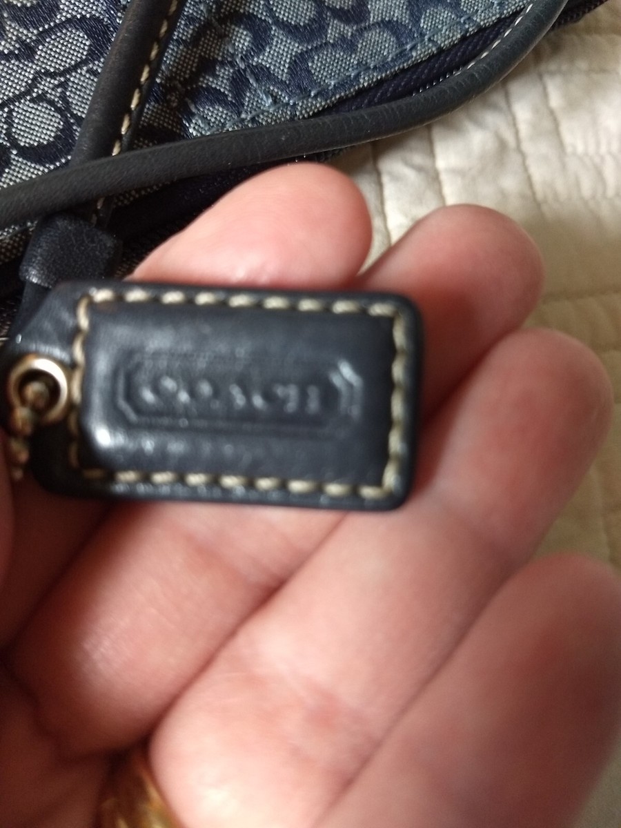 バッグ 2010 Coach Soho Mini Signature Demi Flap Coach Soho Mini Signature Flap Shoulder Handbag with