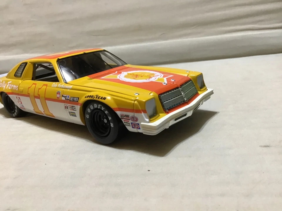 Chevrolet Malibu 1976 1/24 Holly Farms YARBOROUGH CALE #11 STOCK CAR ACCIÓN Foto 3 de 4
