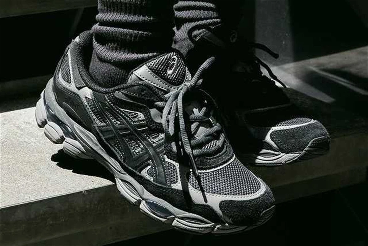 Asics black and best sale grey