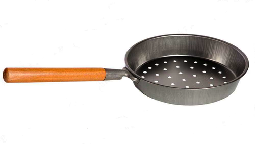 Padella Per Castagne In Ferro Con Manico In Legno – La Tradizione Sul Tuo Camino! (Piccola, Diam. 22 Cm)