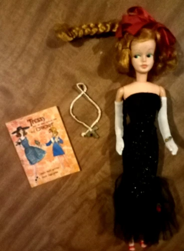 Vintage Tressy Grow Hair Dark Blonde with Original Red Dress, Key, & Booklet