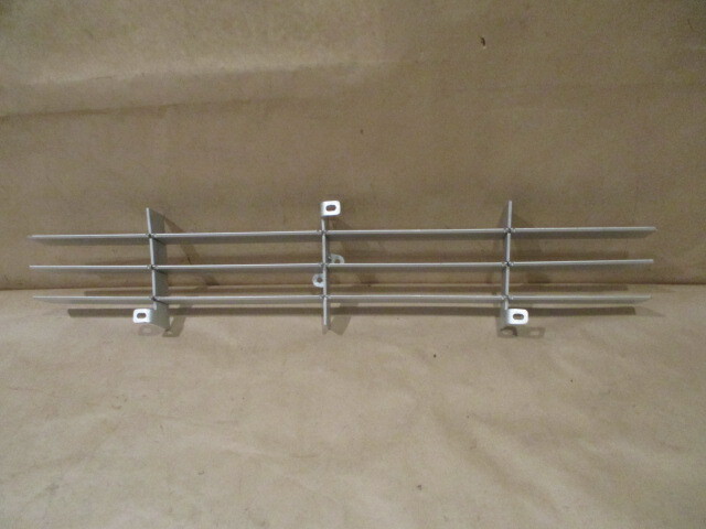Ferrari Mondial 3.2, Mondial t - Front Grille - P/N 61722700