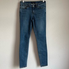 PrAna Women  s Size 4/27 Organic Cotton Mid Rise Medium Wash Denim Jeans