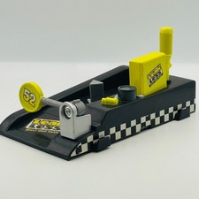 Disney Pixar Cars - LEAK LESS PIT-RACE OFF LAUNCHER Piston Cup - Diecast 1:55
