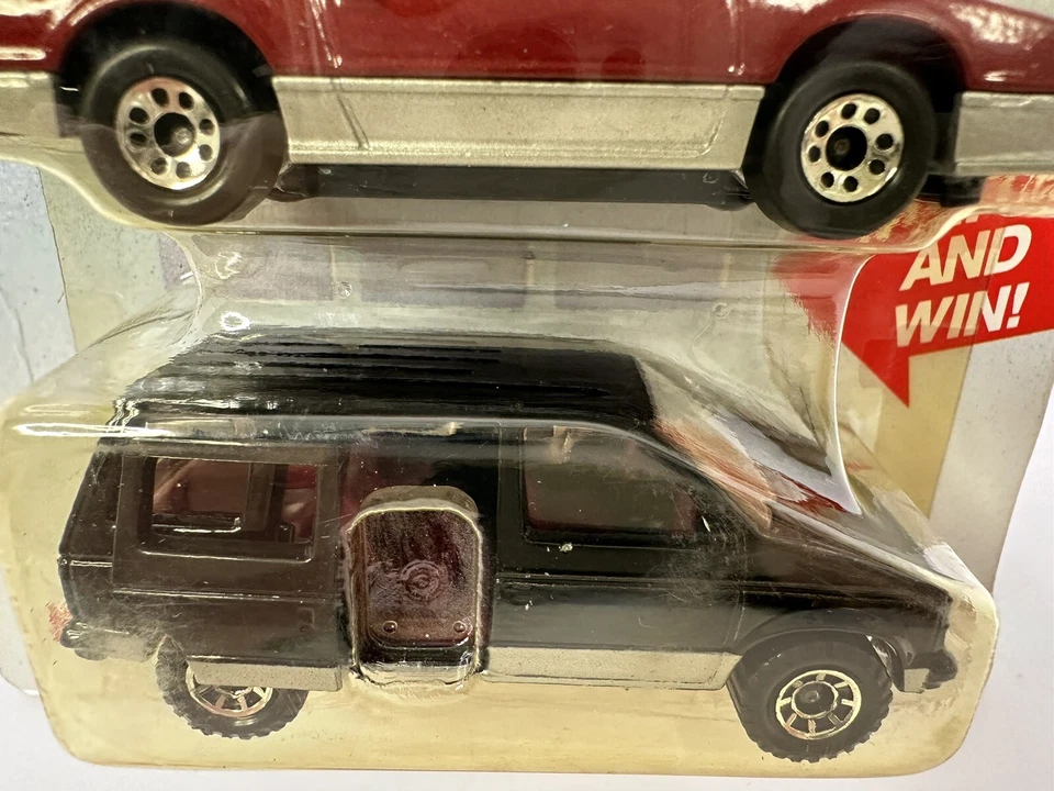 Vintage 1984 Dodge Daytona Caravan Red Black Dealer Promo HTF - Image 4 of 4
