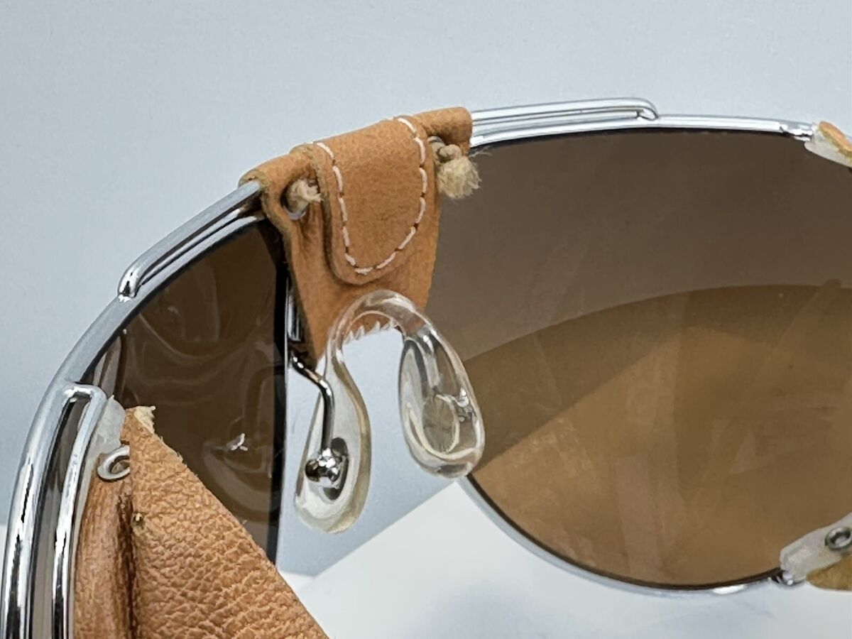 Swiss Army 4000 Brown Leather Silver Frame Mountaineering