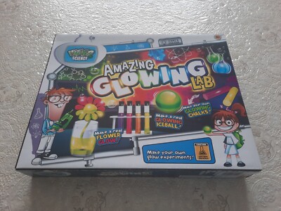 Weird Science Amazing Glowing Lab