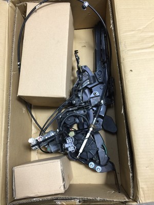 2001-2004 LEXUS SC430 Right Rear Hardtop LATCH/HINGE-MOTOR,Part # 64510-24030