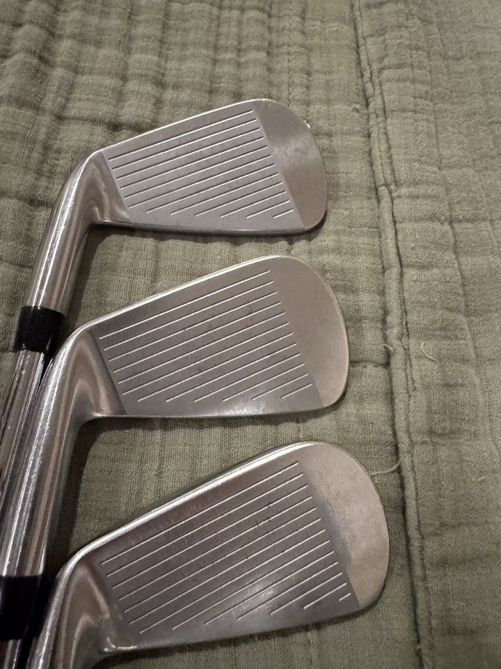 Mizuno JPX 850 Iron Set 4 GW Dynamic Gold R300 Flex R RH eBay