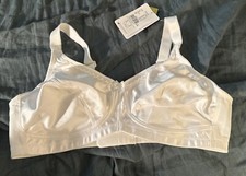 Amoena Rita SB Wireless Soft Cup Mastectomy Bra 2004 White 40A NWT