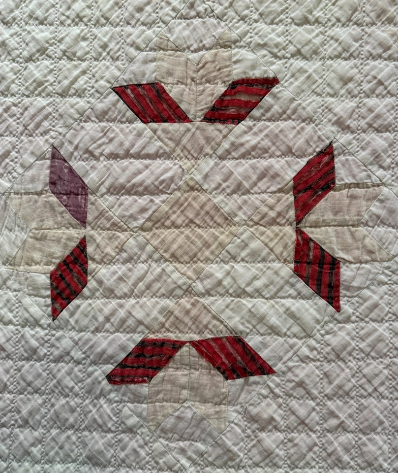 Beautiful Handmade Very Old Antique Pieced Carolina Lily Quilt 64"x80" Restore - Image 3 of 4